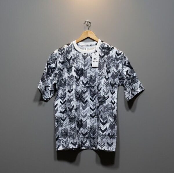 Wearix shadow wash vertical print performance t-shirt